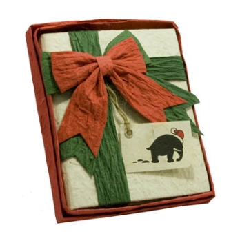 Mini-Journal avec archet dans une boîte cadeau rouge (comprend une mini-carte de vœux)